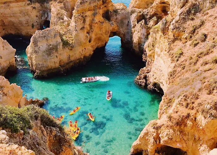 Apartment Charming House In With Shared Pool Albufeira