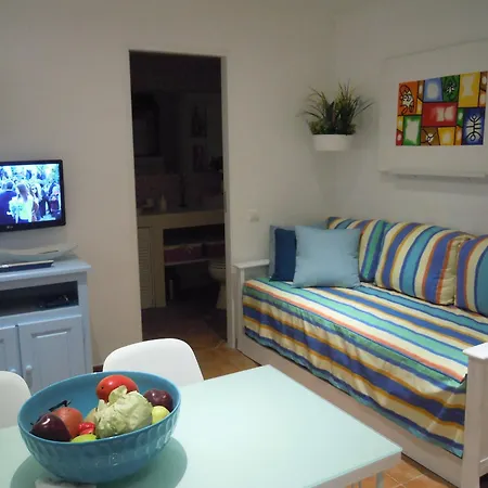 Charming House In With Shared Pool البوفيرا